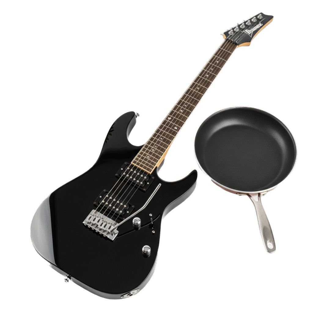 Chitarra ibanez gio nera e una padella per cucinare. Ovvero elementi della mia creatività
